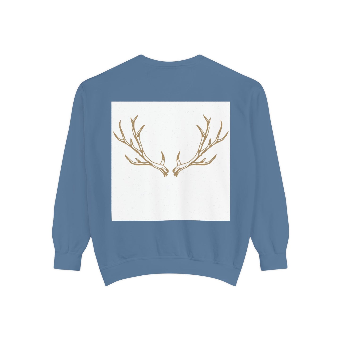 Thick and wide long-sleeved sweater