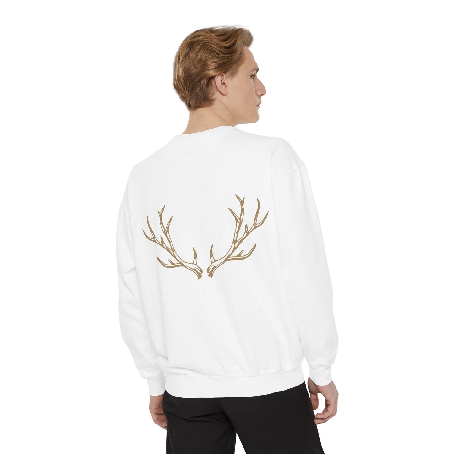 Thick and wide long-sleeved sweater