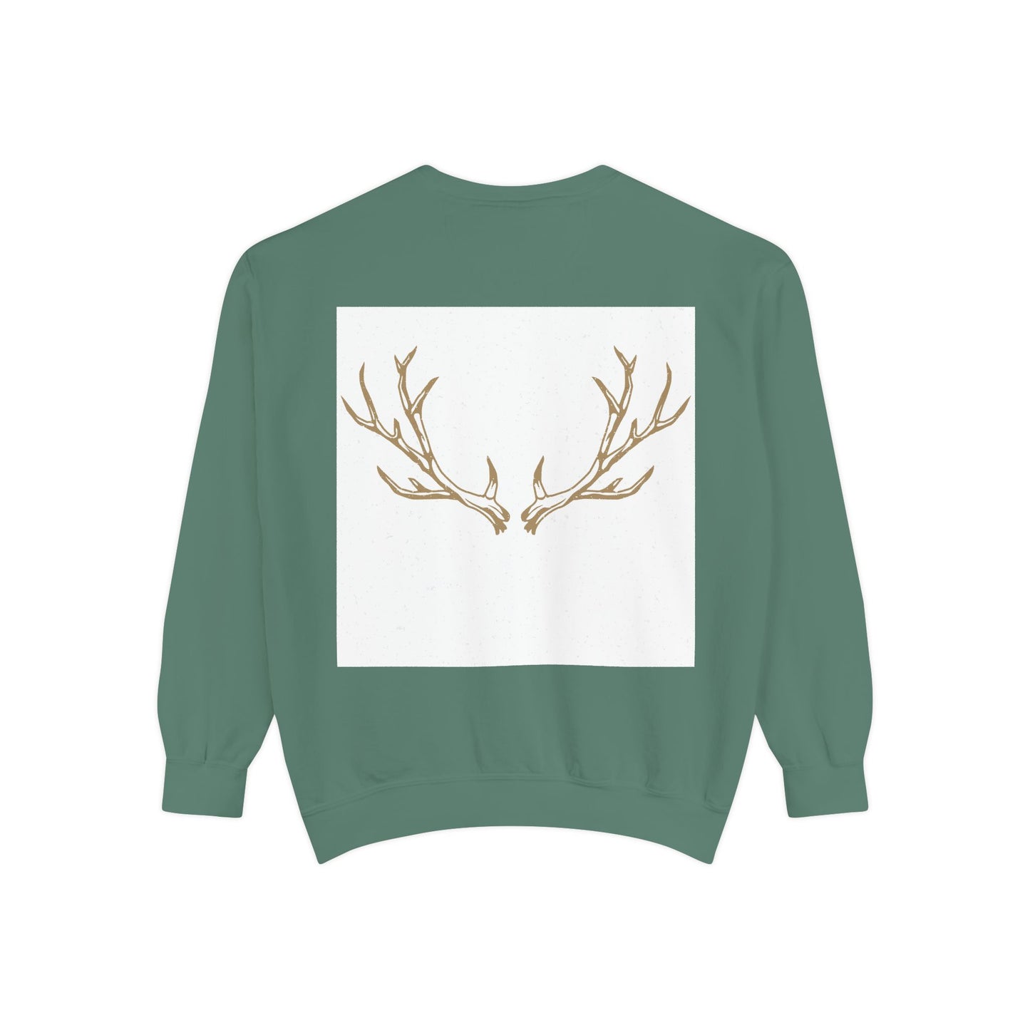 Thick and wide long-sleeved sweater