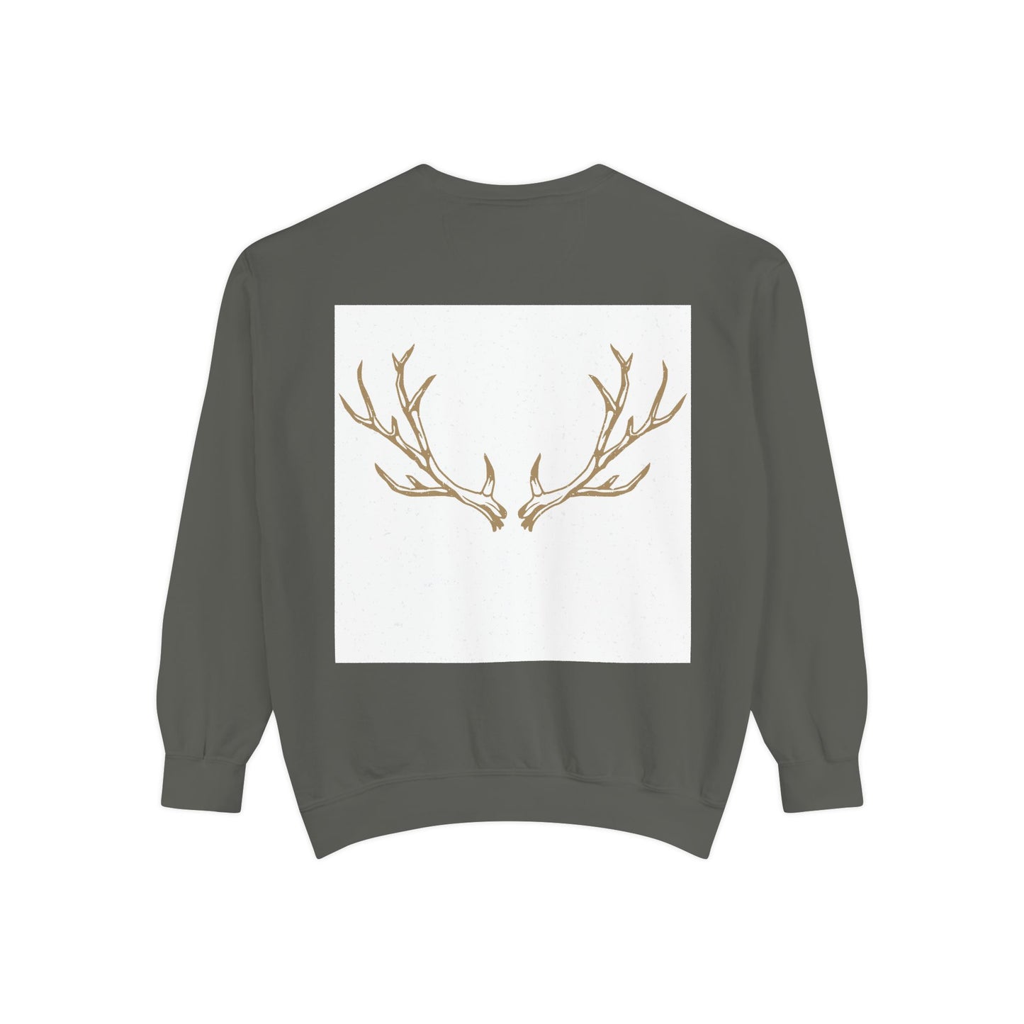 Thick and wide long-sleeved sweater