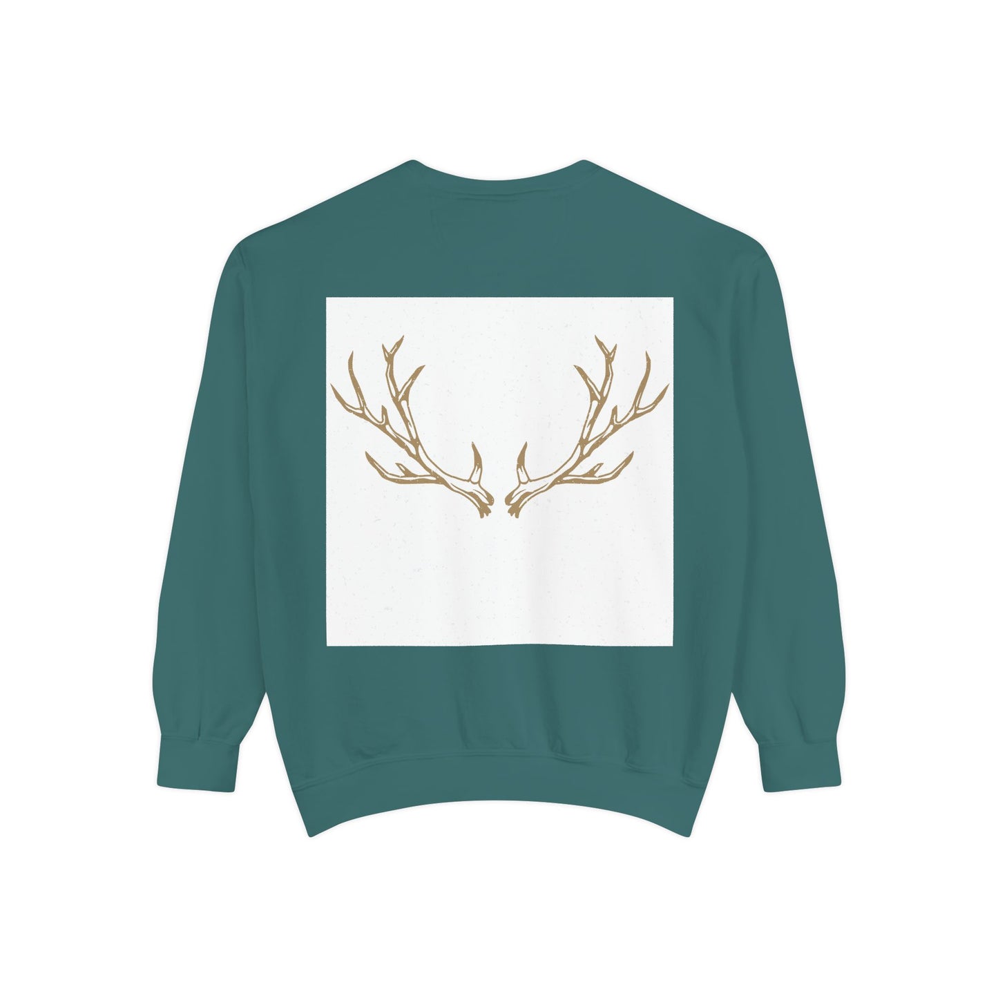 Thick and wide long-sleeved sweater